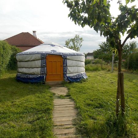 Yourte Mongole Huriel Екстериор снимка